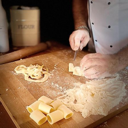マッサ・マリッティマ Dojo Bianco Bed & Breakfast エクステリア 写真